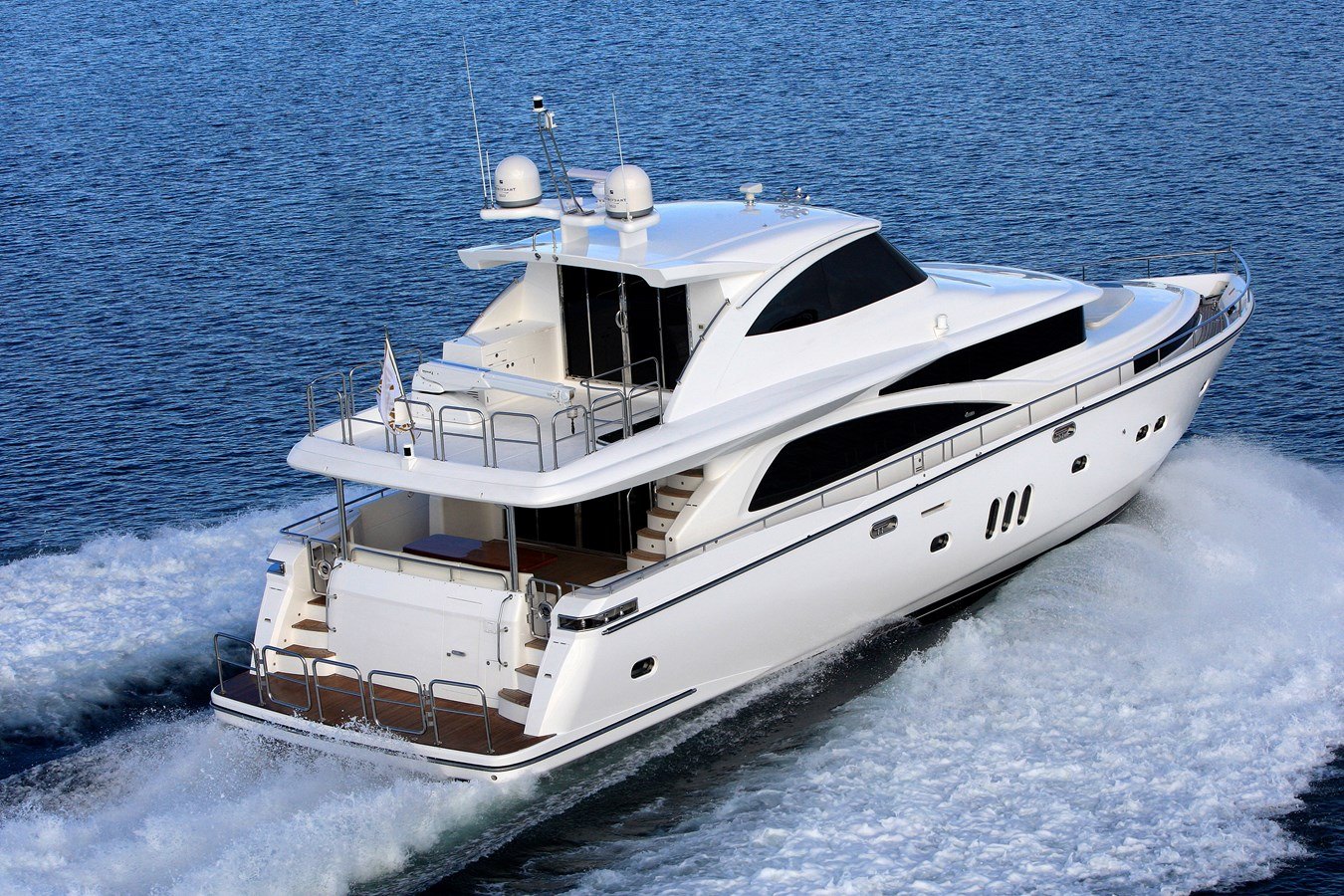 Johnson 83' Skylounge W/Hydraulic Platform