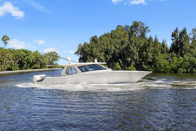 Yacht
