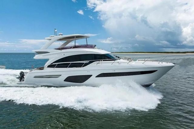 Yacht
