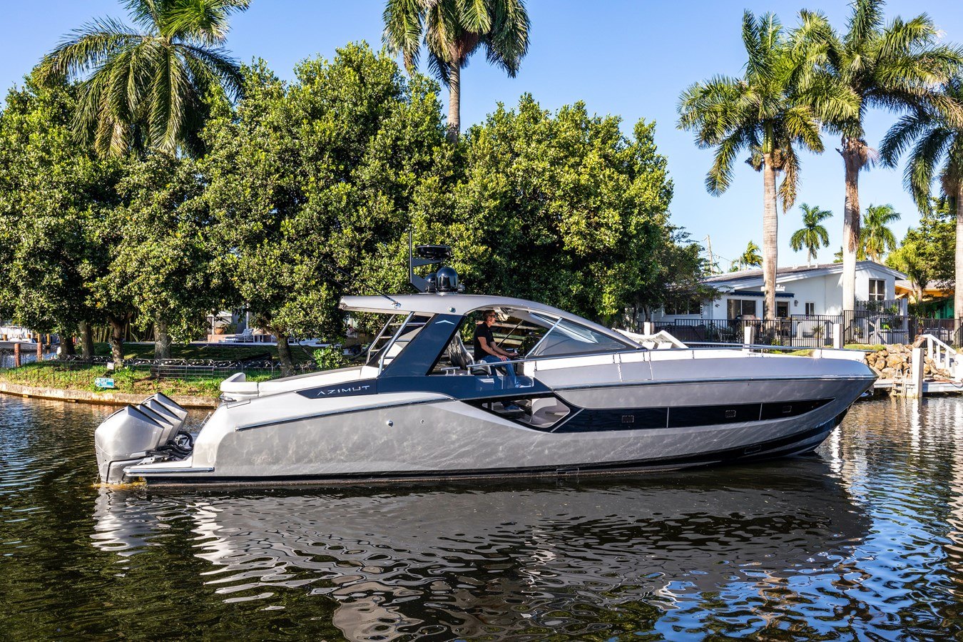 Yacht
