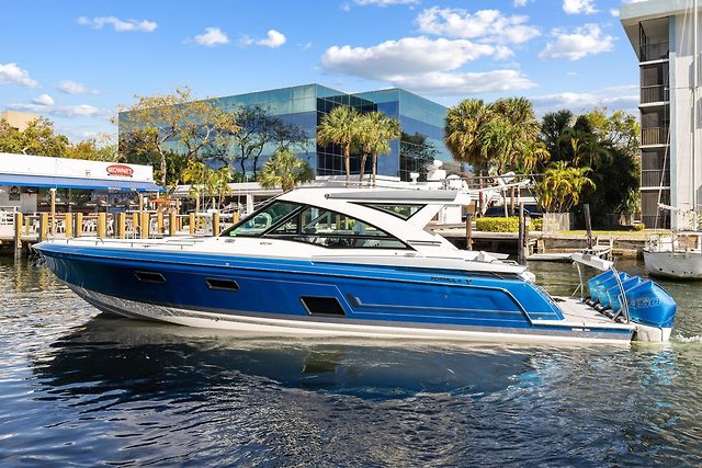 Yacht