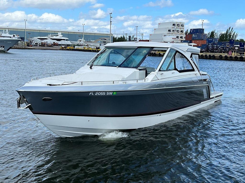 Yacht