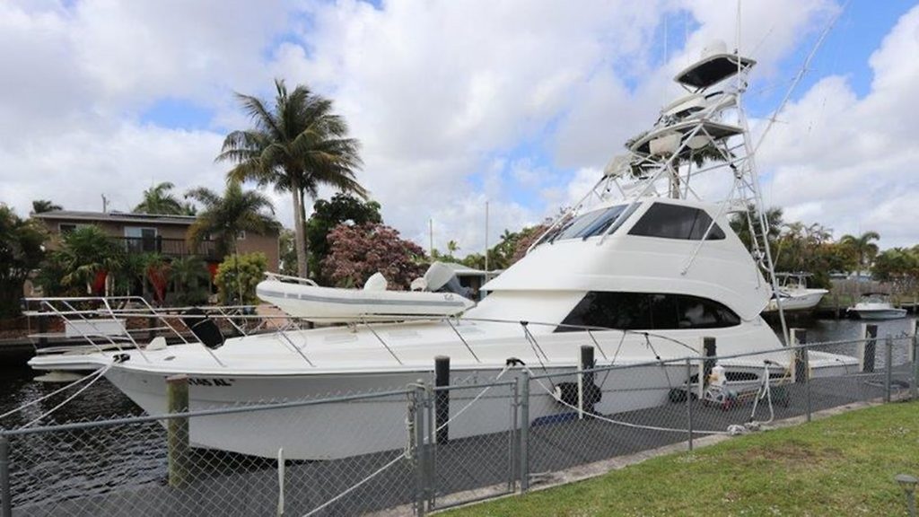 Yacht