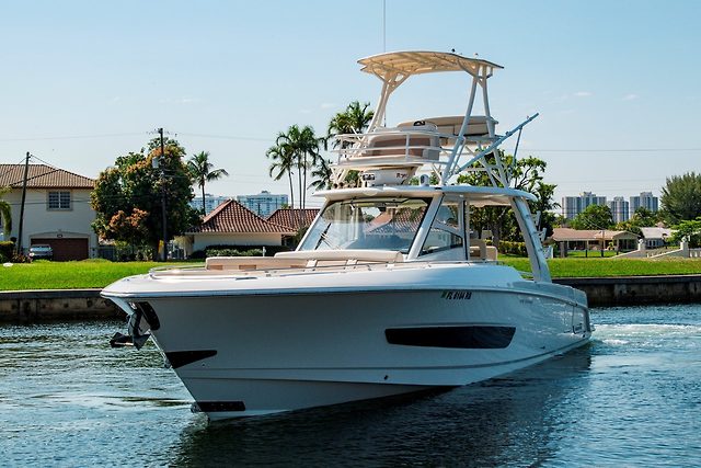 Yacht