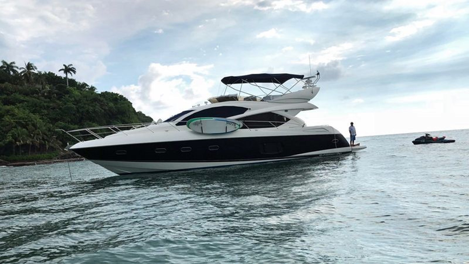 Yacht