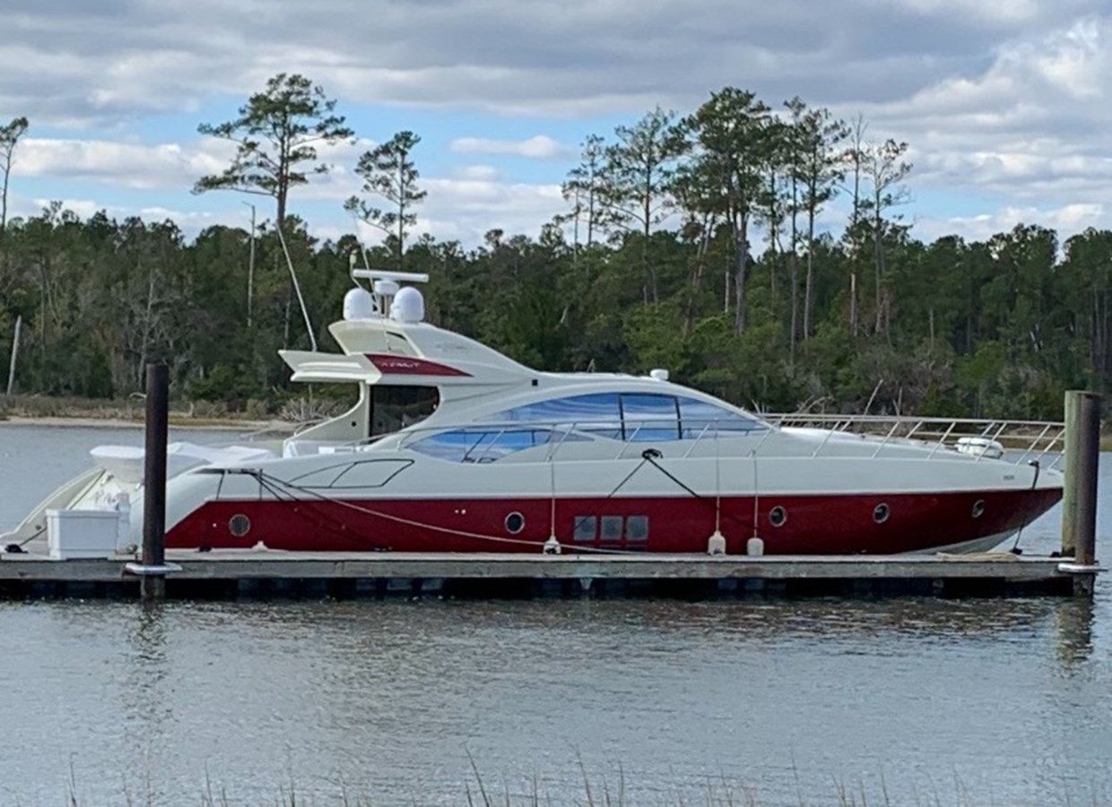 Yacht