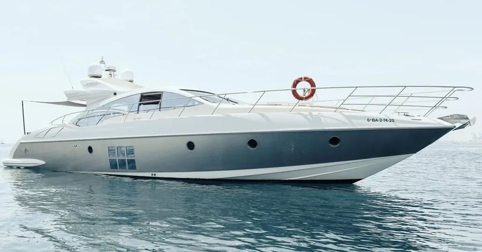 Yacht