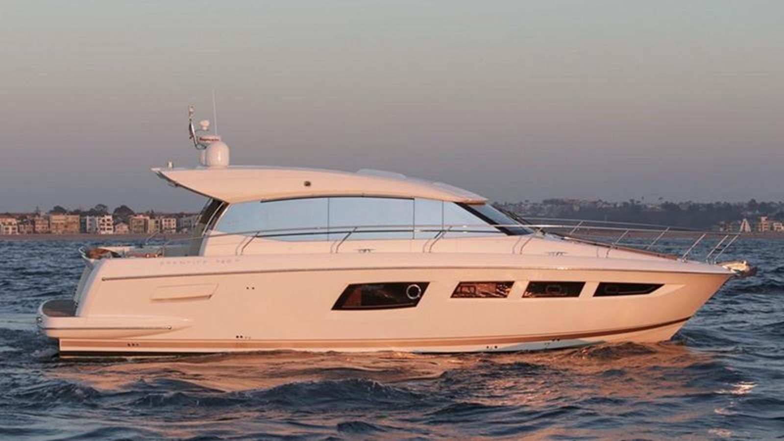 Yacht