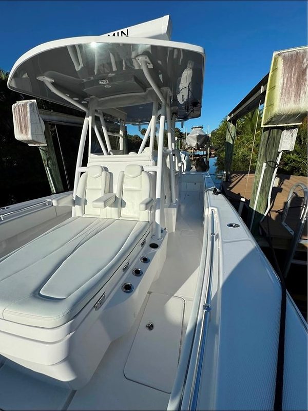 Yacht
