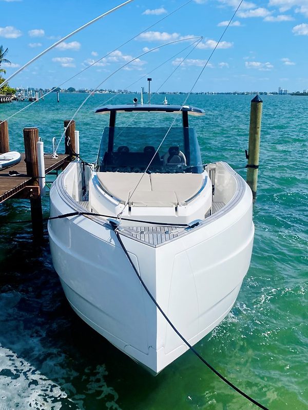 Yacht