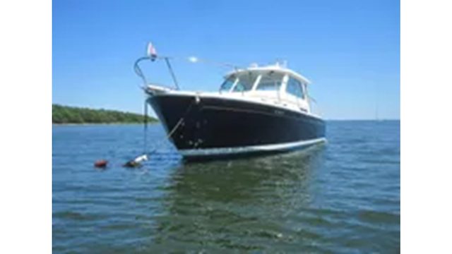 2014 BACK COVE 34 HARD TOP/HARD BACK