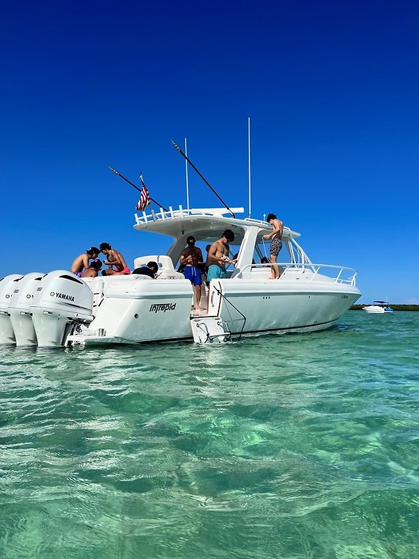 Yacht
