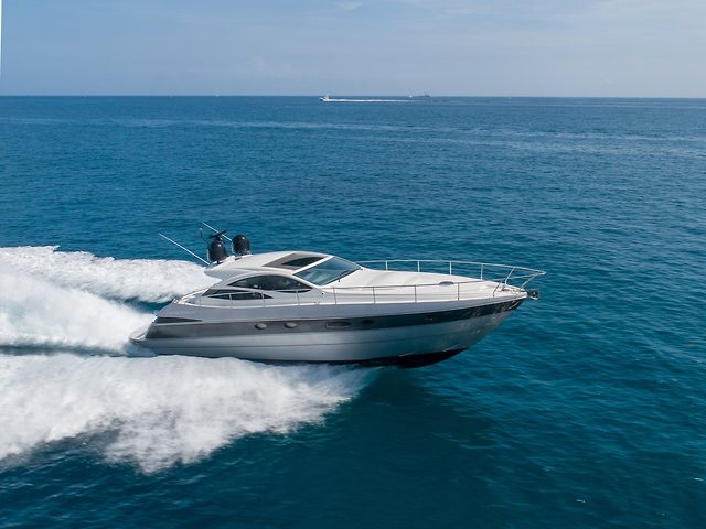 Yacht