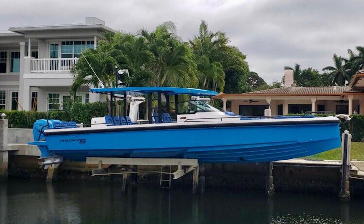 Yacht