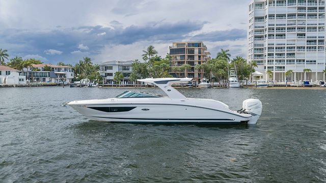 Yacht