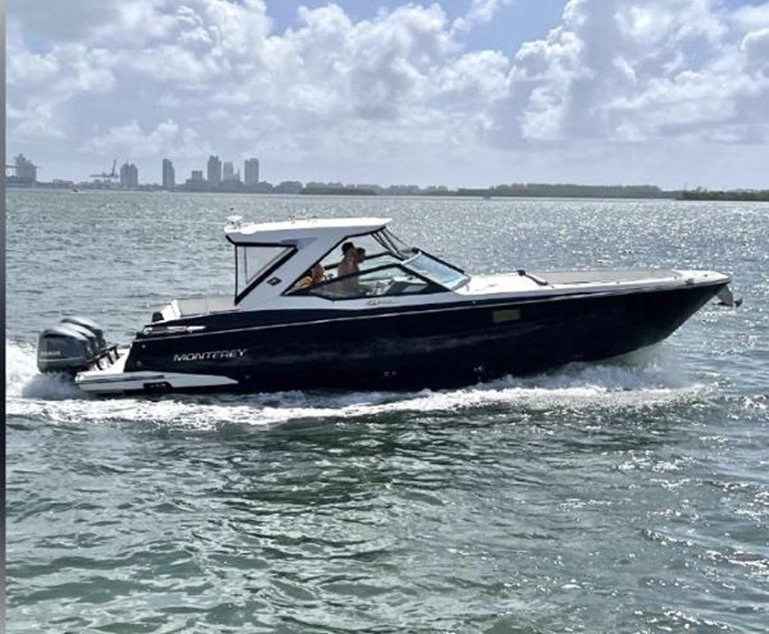 Yacht