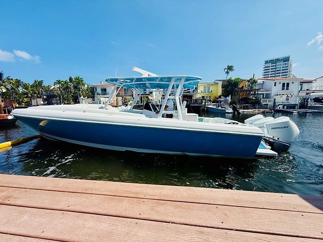 Yacht
