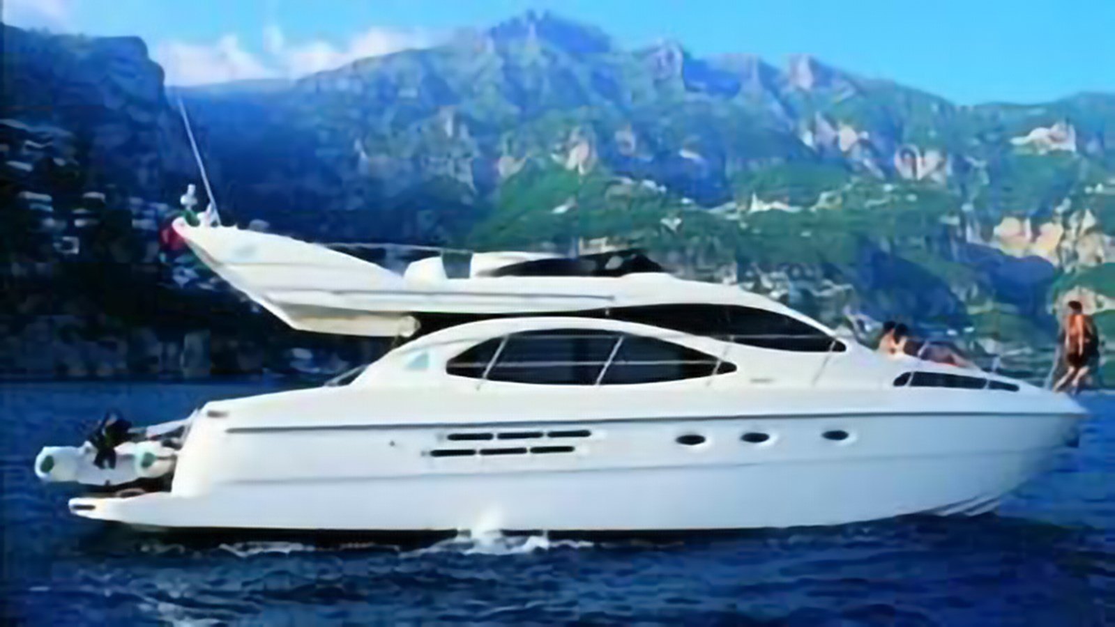 Yacht