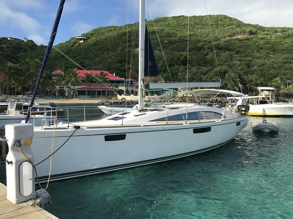 2012 BAVARIA VISION 46