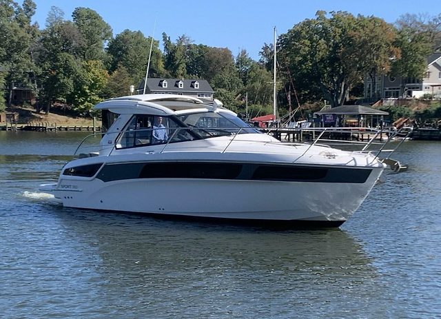 2015 BAVARIA S36