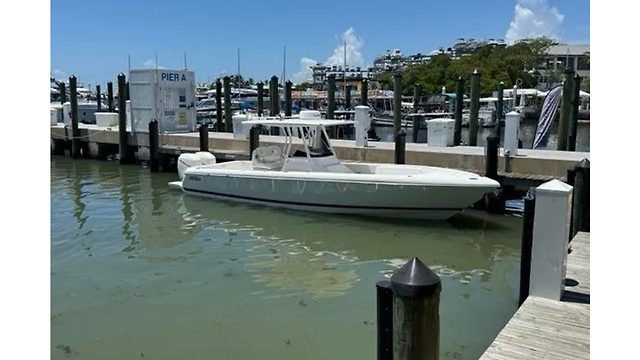 2015 INTREPID 327 CENTER CONSOLE