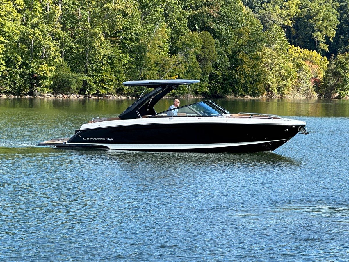 30' CHAPARRAL 307 SSX