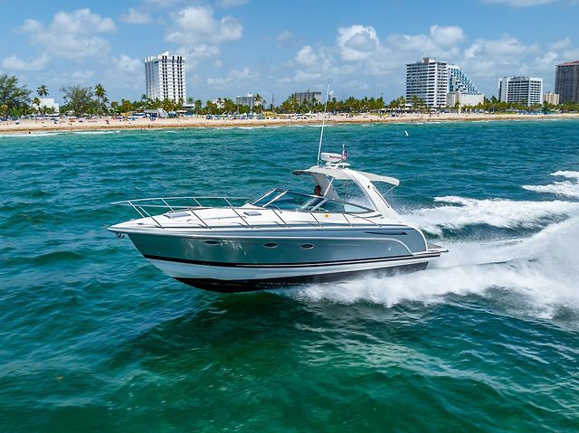 2018 31' FORMULA 31 PERFORMANCE CRUISER