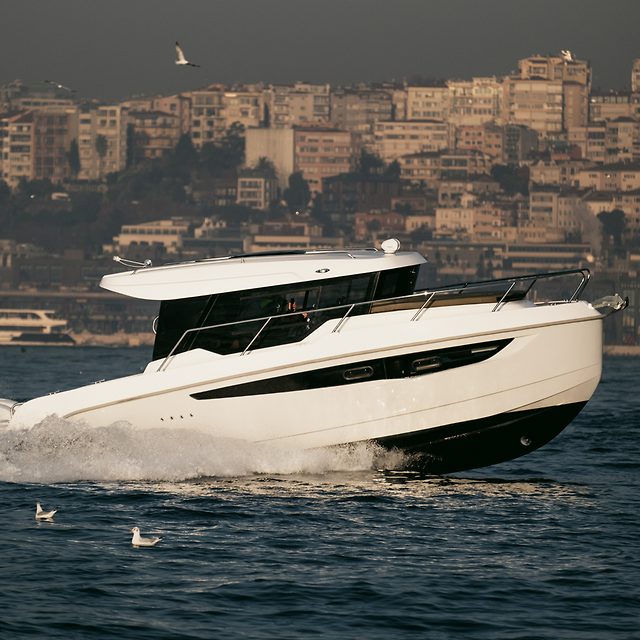 V30 HT WEEKENDER