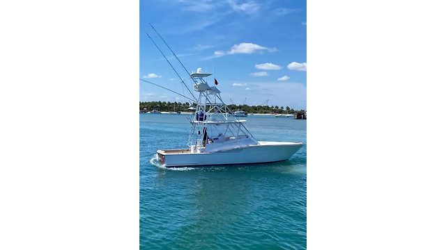 2001 PREDATOR 35 EXPRESS