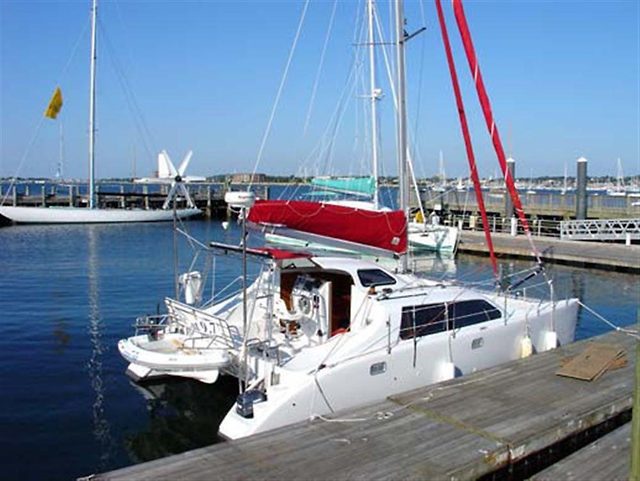 32' 2008 TOMCAT BOATS TOMCAT 9.7