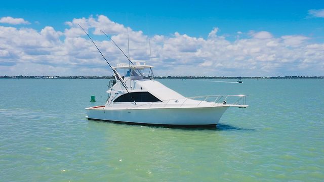 42 FT 1995 OCEAN YACHTS 42 SPORTSFISH