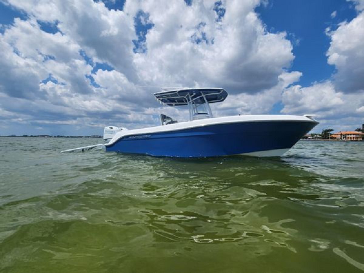 2022 AQUASPORT 2500