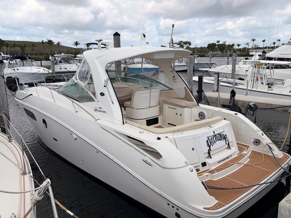 Yacht