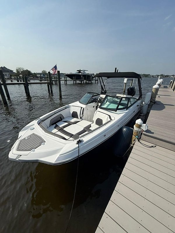 Yacht