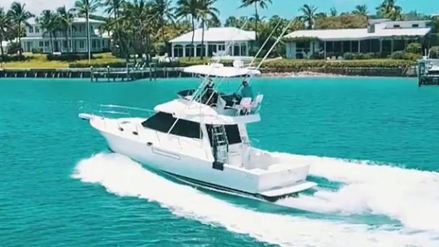 Yacht