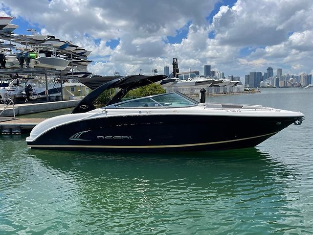 2013 REGAL 3200 BOWRIDER