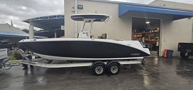 2022 YAMAHA BOATS 255 FSH SPORT E