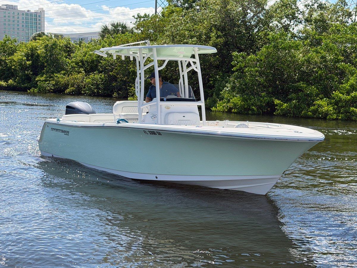 Yacht