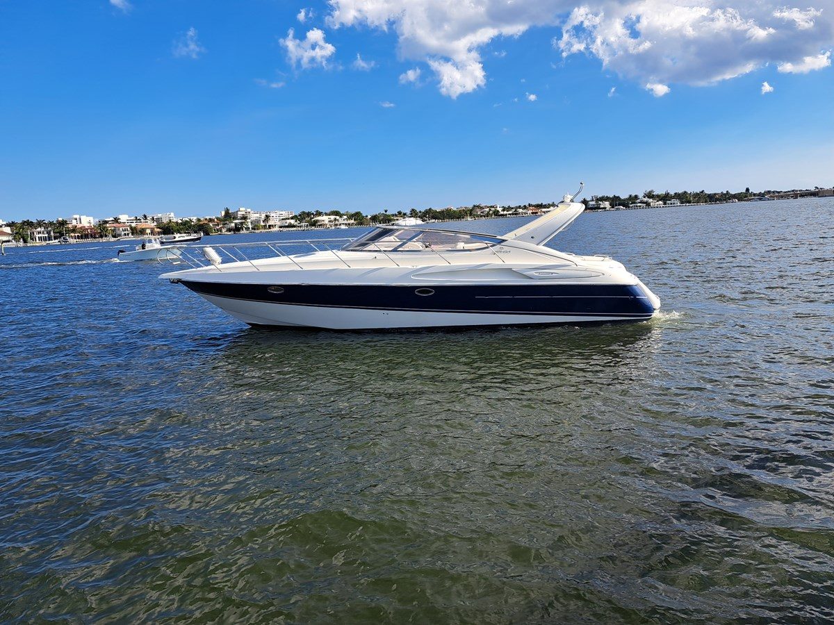 Yacht