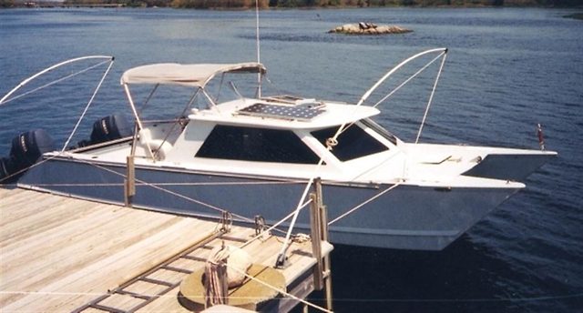 26' 2000 HUNT EXPRESS WEEKENDER- CUSTOM
