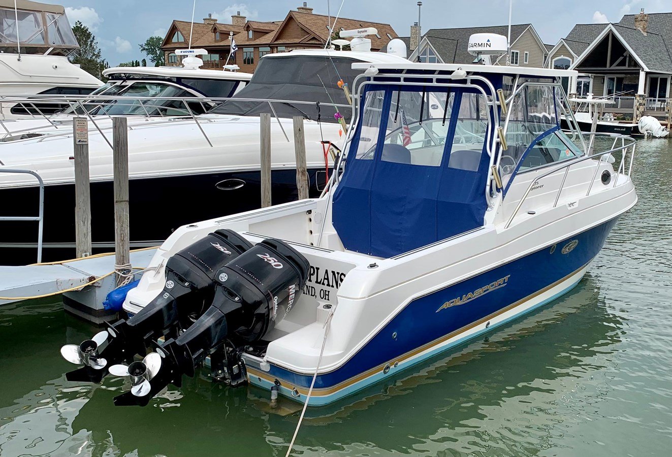 2001 AQUASPORT 275 EXPLORER