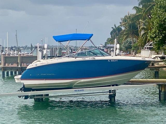 Yacht