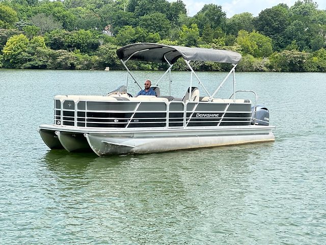 2021  BERKSHIRE 24 RXF CTS