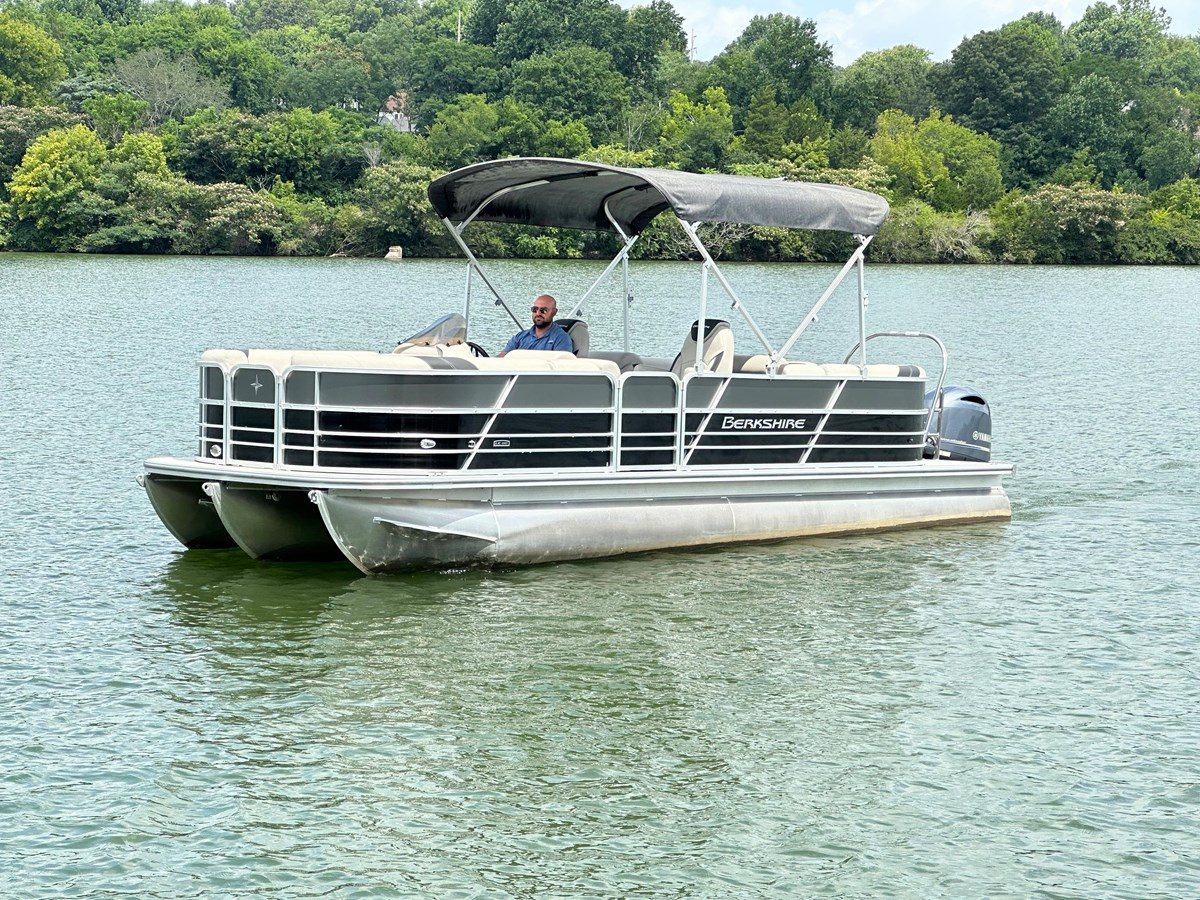 2021  BERKSHIRE 24 RXF CTS