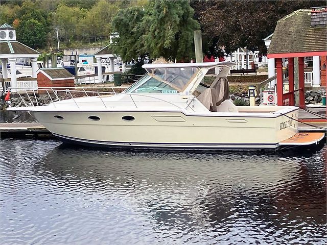 33' TIARA 1988 3300 OPEN