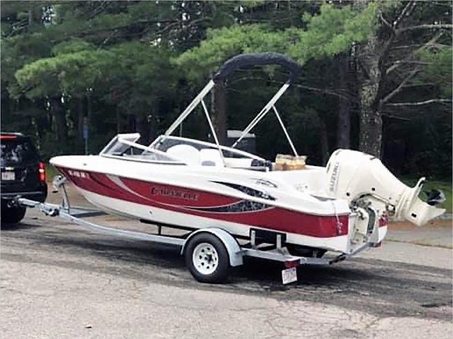 2019 CHAPARRAL 23 H2O SURF