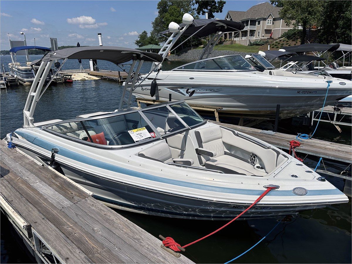 22 CROWNLINE 2021