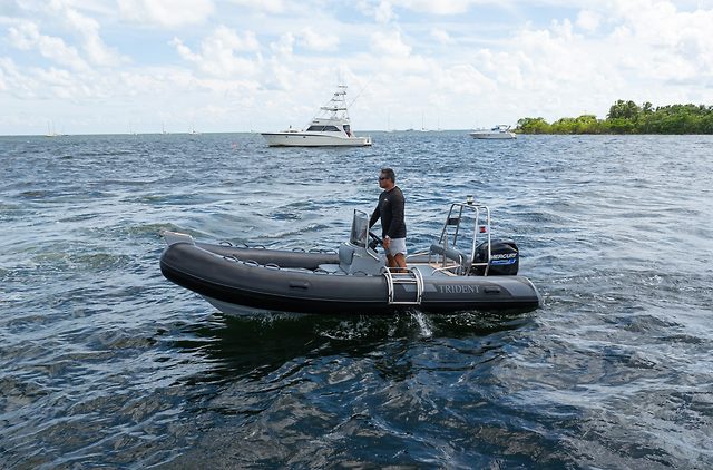 TRIDENT 16 RIB