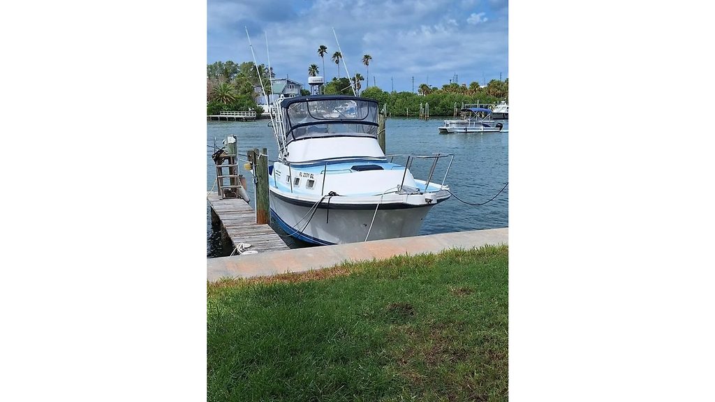 1989 ALBIN 32 SPORTFISHER