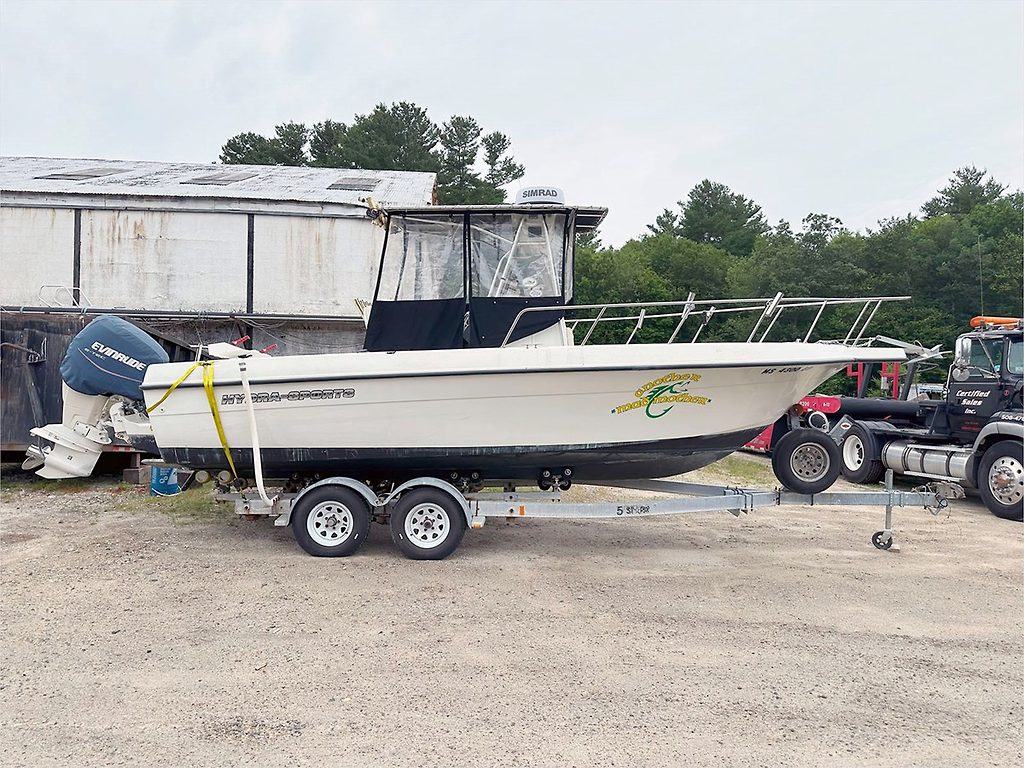 23' HYDRA-SPORTS 2000 SEAHORSE